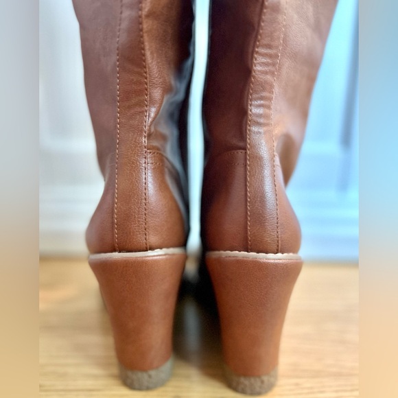 NWOT Zodiac Iggy Knee High Wedge Boot Size: 8.5 Color: Cognac - Picture 13 of 14